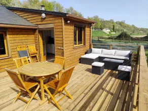 The Friendship Cottage - Image 2