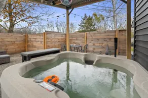Speakeasy Hot Tub Escape | PetFriendly | Hudson NY - Image 4