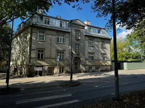Cozy apartment near the city center. - Image 3