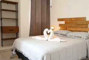 Fifi House - Image 2