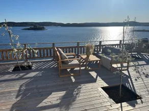 Luxury front row cottage with private jetty - Image 3