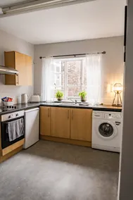 Town Hall Views | Spacious | Central | Sleeps 4 - Image 5
