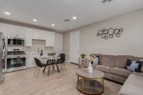 Modern Guest Suite in Maricopa - Image 5