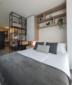 Modern apartment suite with terrace near Parque 93 - Image 3