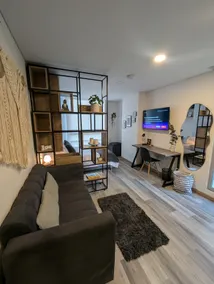 Modern apartment suite with terrace near Parque 93 - Image 2