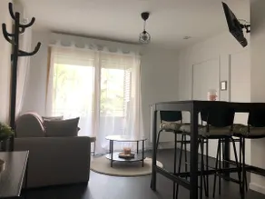 New apartment located close to metro - Image 3