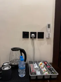 Stylish Apartment Near Al-Qiblatain Mosque | 7 | Self Check-in - Image 5