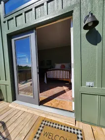 Ruthie's Lakeview Cottage - Image 3