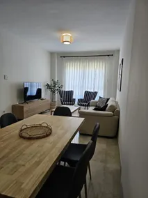 Apartment in Dos Hermanas - Image 2