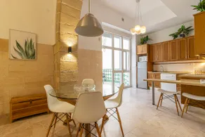Charming Apartment - Image 3