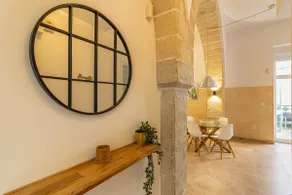 Charming Apartment - Image 2
