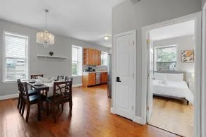 Spacious 3-Bedroom with King Bed & Prime Location - Image 5