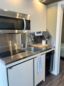 A Touch of New York | central mini suite - Image 5