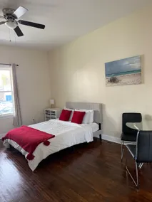 Steel City Retreat - Image 4