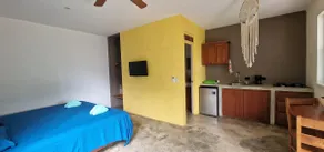 Apartment 2 with Air Conditioning - Image 2