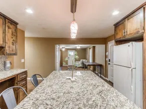 nice quiet and comfortable place for families - Image 5