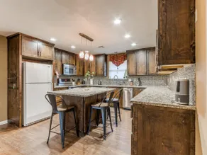 nice quiet and comfortable place for families - Image 3