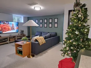 Lakeside Couple's Retreat - Image 3