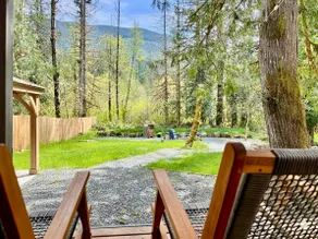 180° Views • Hot Tub • 2 Kings • Play Yard •AC• EV - Image 4