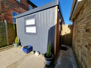 Cheltenham Annexe, free parking, near racecourse - Image 4