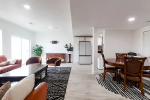 Private vaca rental, 2-bedroom, 2-bath. - Image 3