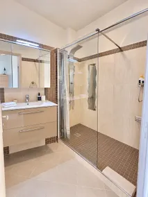 Seaview Apartment - 10' walk from the beach - Image 3