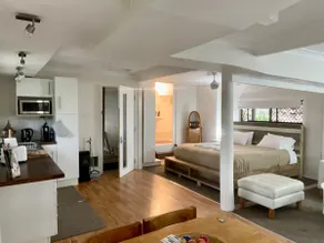 Gin's Rainforest stay -pet friendly - Image 5