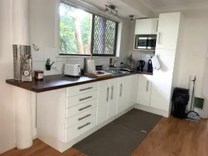 Gin's Rainforest stay -pet friendly - Image 4