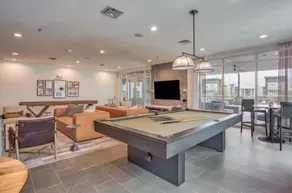 LUX-Longhorn Suite w/Garage + opt car rental - Image 3