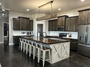 Prairie View Spacious 4 BDR/3.5 BA/2LR - Image 3