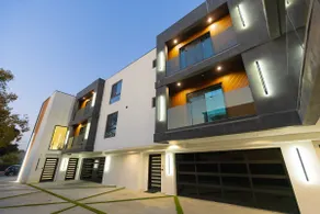 Sherman Oaks Gateway! - Image 4