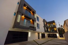 Sherman Oaks Gateway! - Image 5