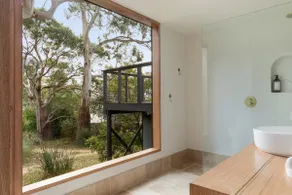 Bush Hideaway by the beach - Image 5