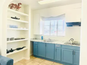 Spacious, comfortable and great location! 1BD 1BA - Image 4