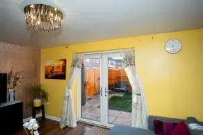 Entire Home 1 min walk-LFC free car park,LIVERPOOL - Image 4