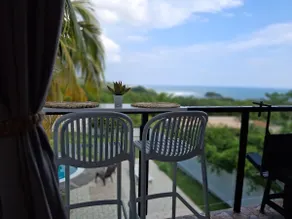 Cozy Studio in El Sunzal • Balcony with Ocean View - Image 2