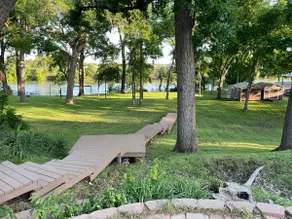 Bear’s Nest on the Brazos River - Image 2
