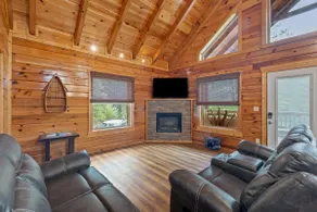 Lakeside Timber Retreat at Red River Gorge! - Image 5