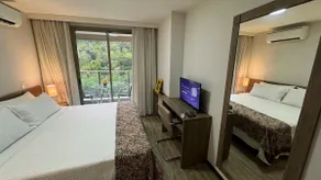 Luxurious King Bed near Riocentro and Farmasi Aren - Image 5