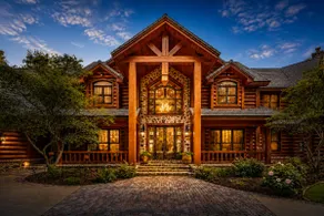 Grand on Longtail | Lazy River · Lake · Luxe Stay - Image 4