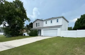 Bright, Sunny home * 5 miles from Mermaid Park! - Image 4