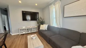 Modern 2BR Sleeps 6 | Free Parking | Near Metro - Image 3
