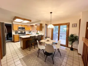 6BR/5BA Sleeps 16 | HOT TUB | 2 Kitchens 2 Masters - Image 4