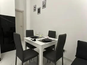 [Elegant & Luxe] 5min to Station/Ciampino Airport - Image 3