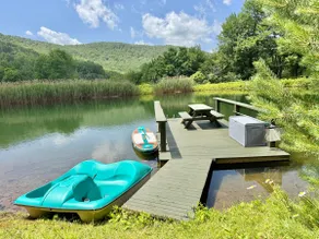 Mountain View - Private Lake•Sauna•Hot Tub•42acre - Image 4