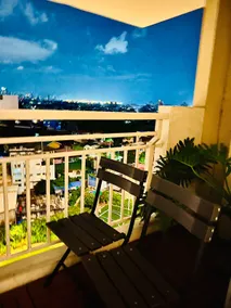 Luxe 2BR Suite | Videoke | Netflix | 300 Mbps - Image 5