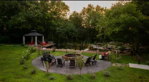 Luxury Estate on 10 Acres - Image 3