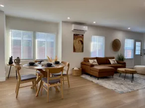 Bohemian Bless Retreat+Gated Parking/ Beach/DT - Image 4