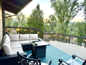 Modern Yosemite Cabin, 15min Bass Lake, Sleeps 8 - Image 2