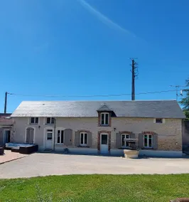 La Longère d'Inès Charming cottage with heated pool - Image 2